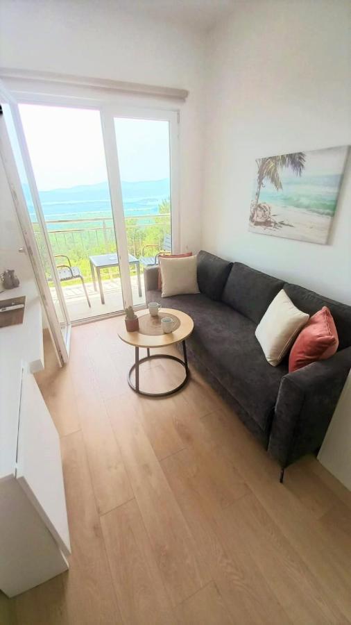 Cozy Apartments With Pool And Splendid Seaview Kavač エクステリア 写真